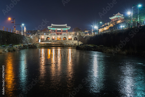 Hwaseong Fortress, Traditional Architecture of Korea in Suwon at © CJ Nattanai