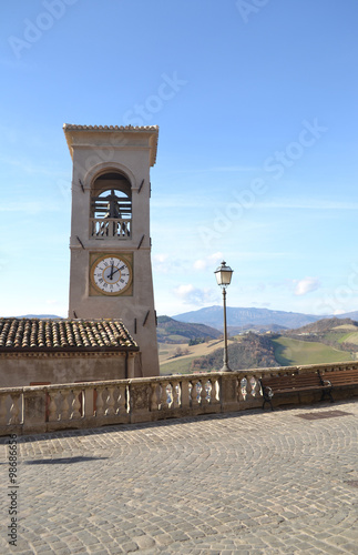 Glockenturm in Sassocorvaro - Italien  photo