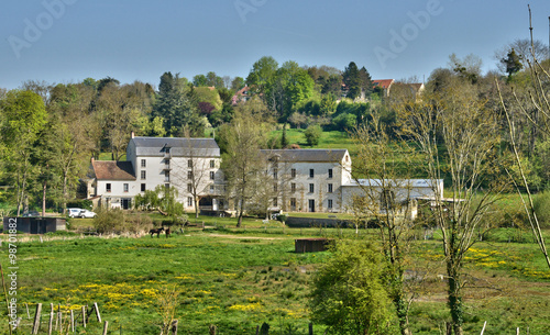 Ile de France, picturesque village of gaillon sur montcient photo