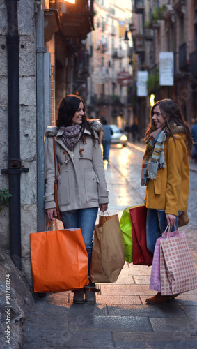 friends going shopping