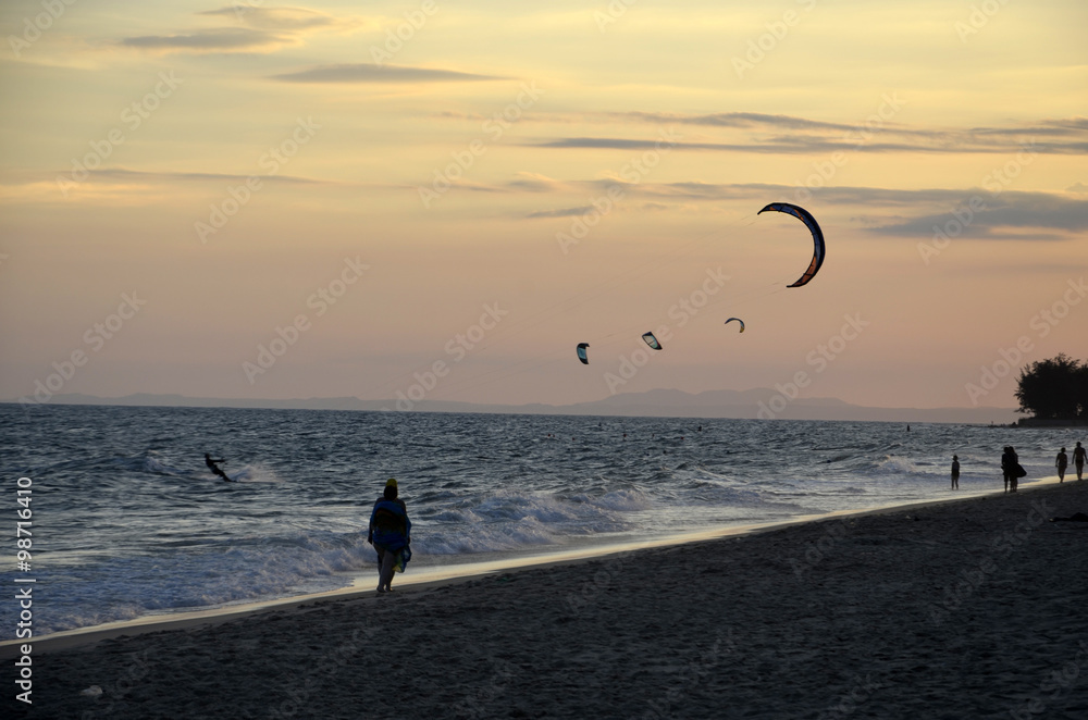 Obraz premium Plage et kitesurfing à Phan Thiet