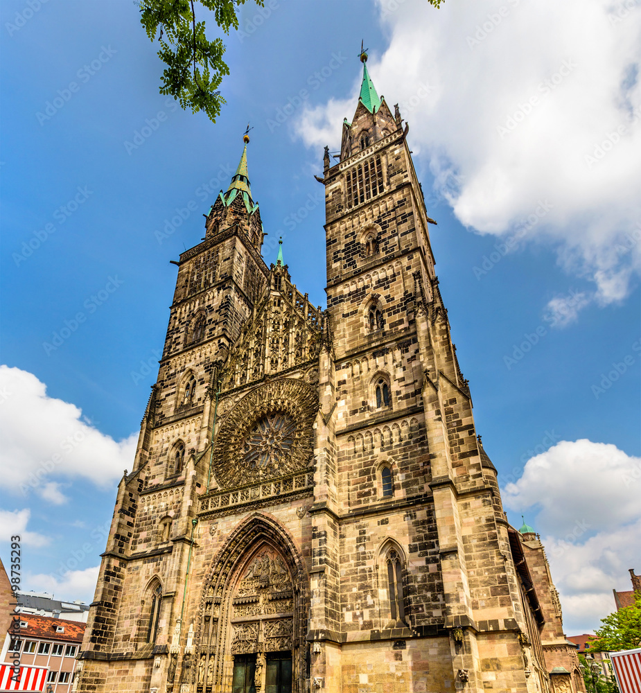 Fototapeta premium St. Lorenz Church in Nuremberg - Germany, Bavaria