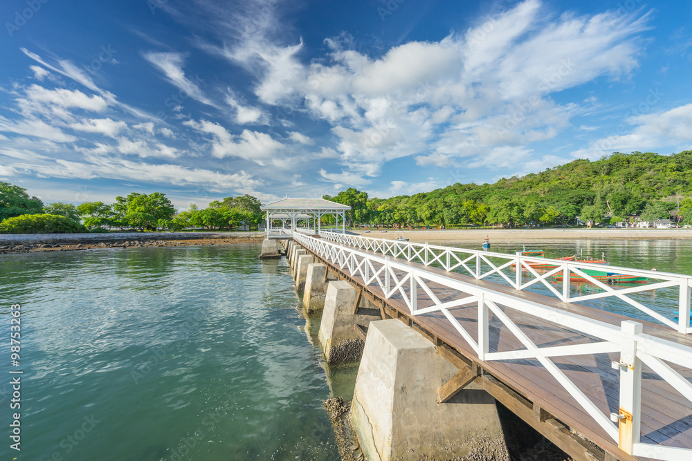 Historical Asdang sea bridge
