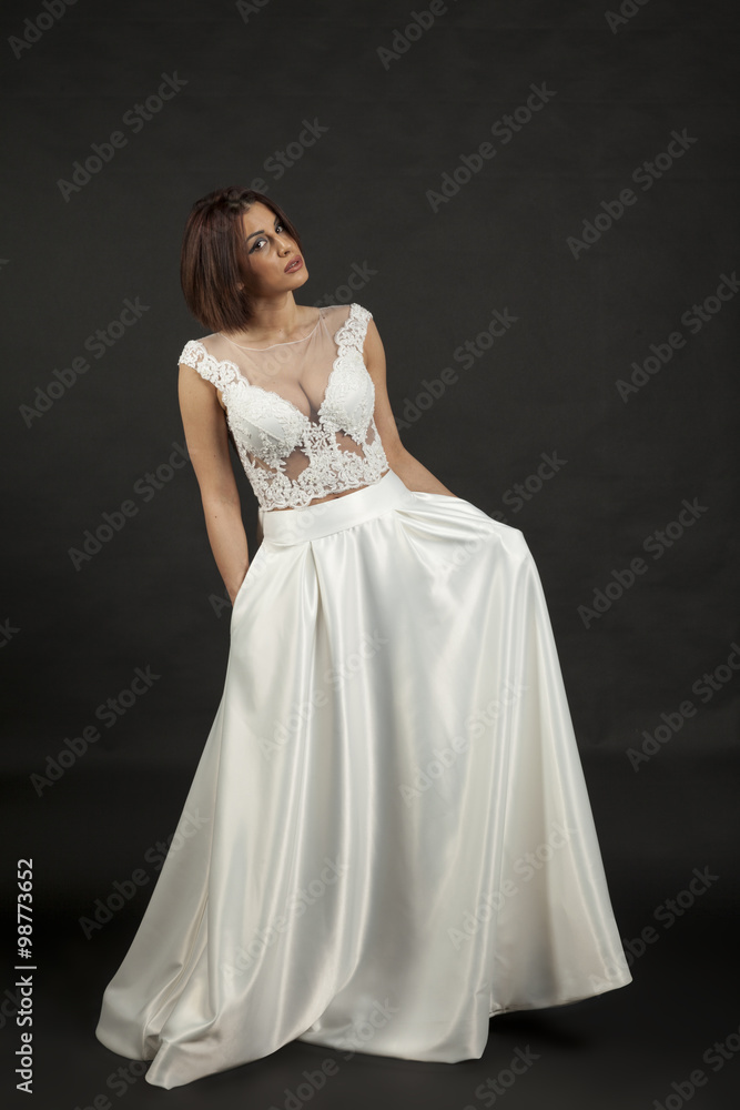 Fototapeta premium bride on black background