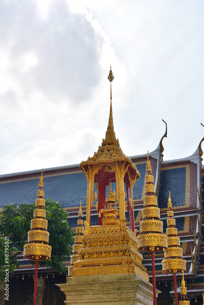 Naklejka premium grand palace bangkok (2)