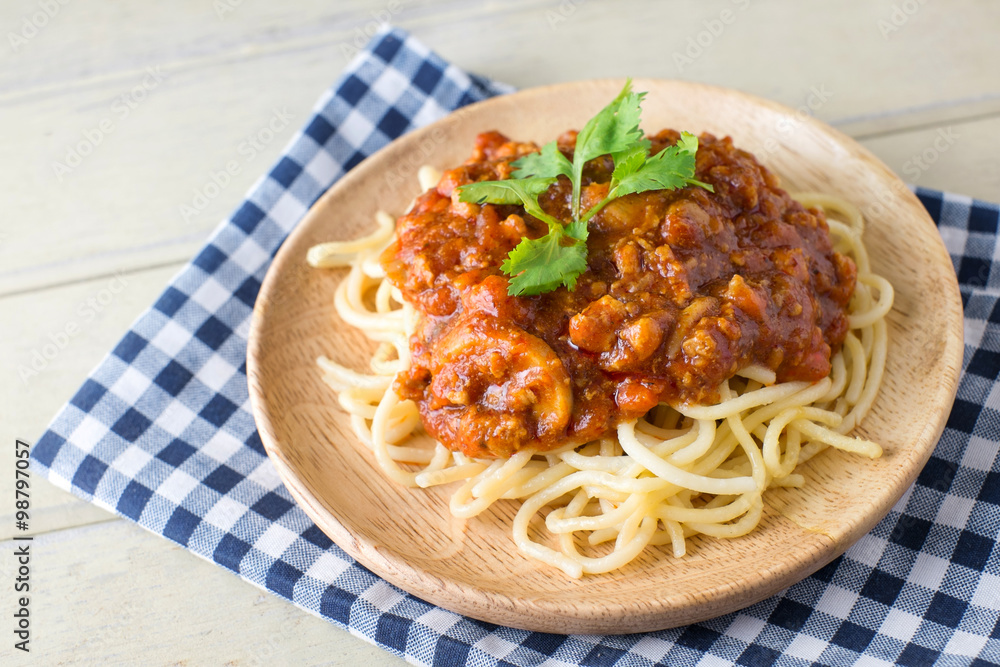 closeup spaghetti with tomato sauce