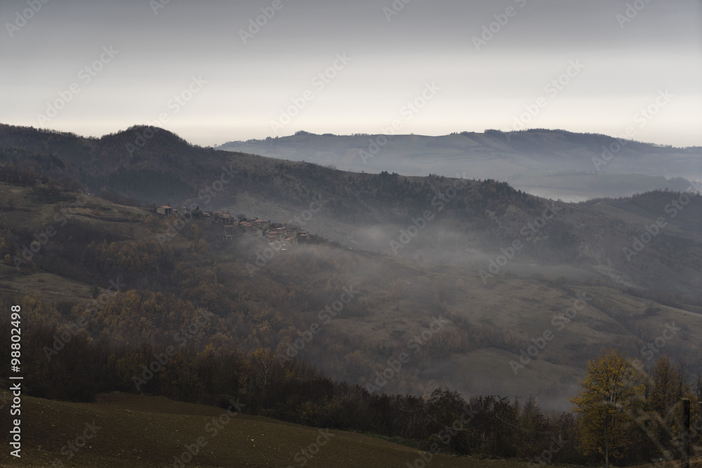 Veduta colli Piacentini in Val Trebbia