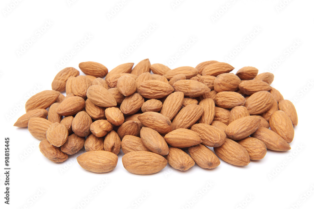 Unshelled almonds Unshelled almonds