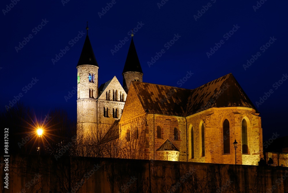 Das Kloster Unser Lieben Frauen in Magdeburg bei Nacht Das Kloster Unser Lieben Frauen in Magdeburg bei Nacht
