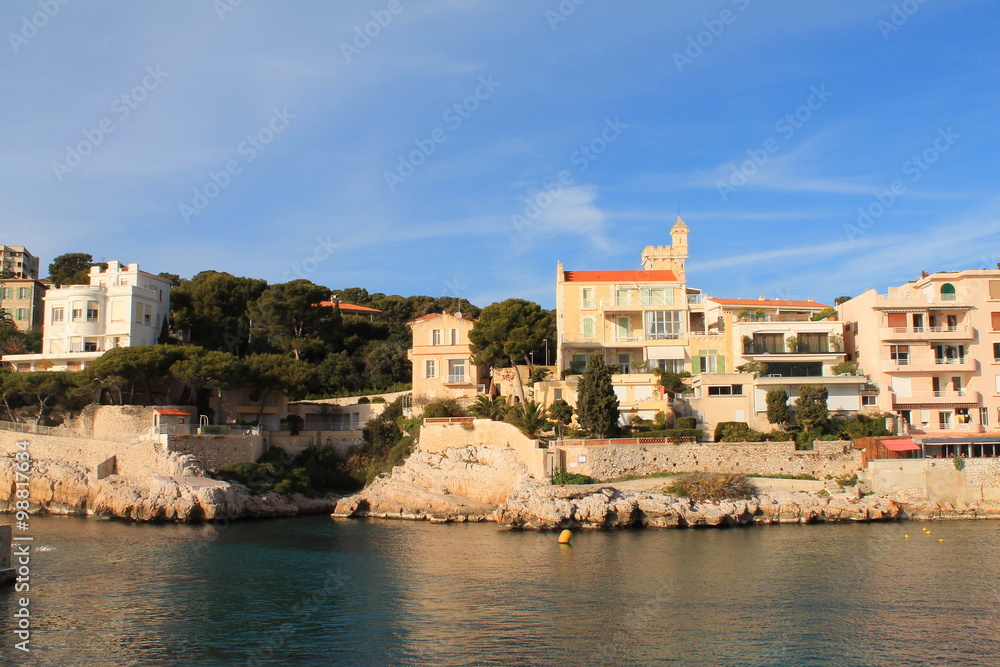 Villas au bord de la mer à Cassis, France