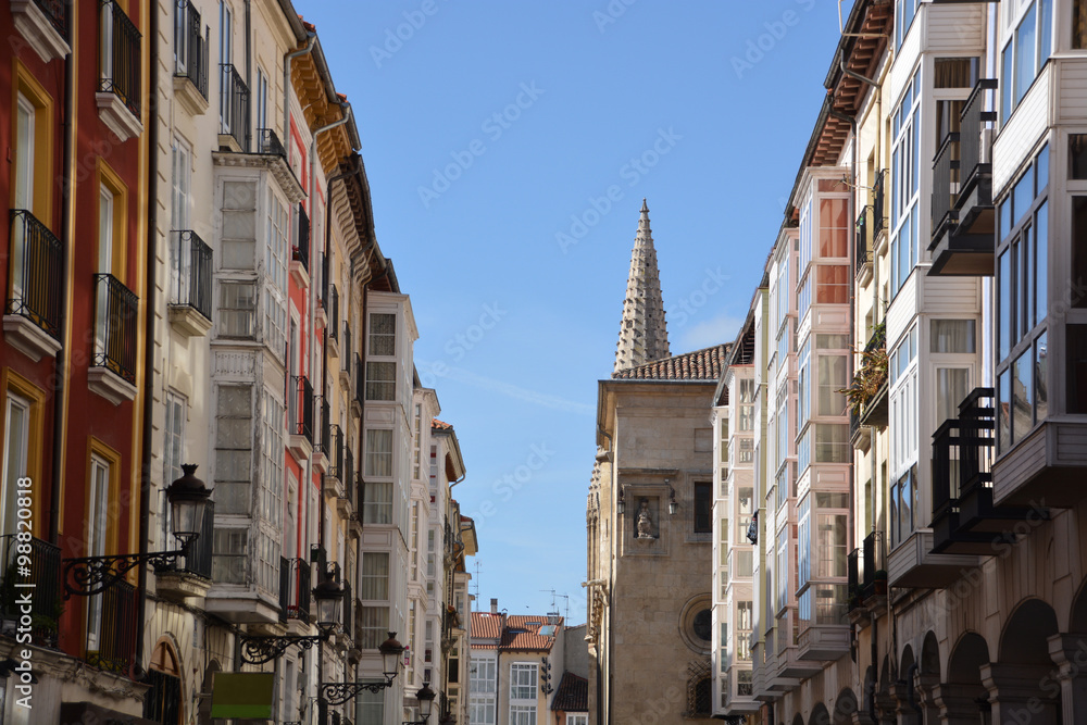 calle céntrica de la ciudad de Burgos