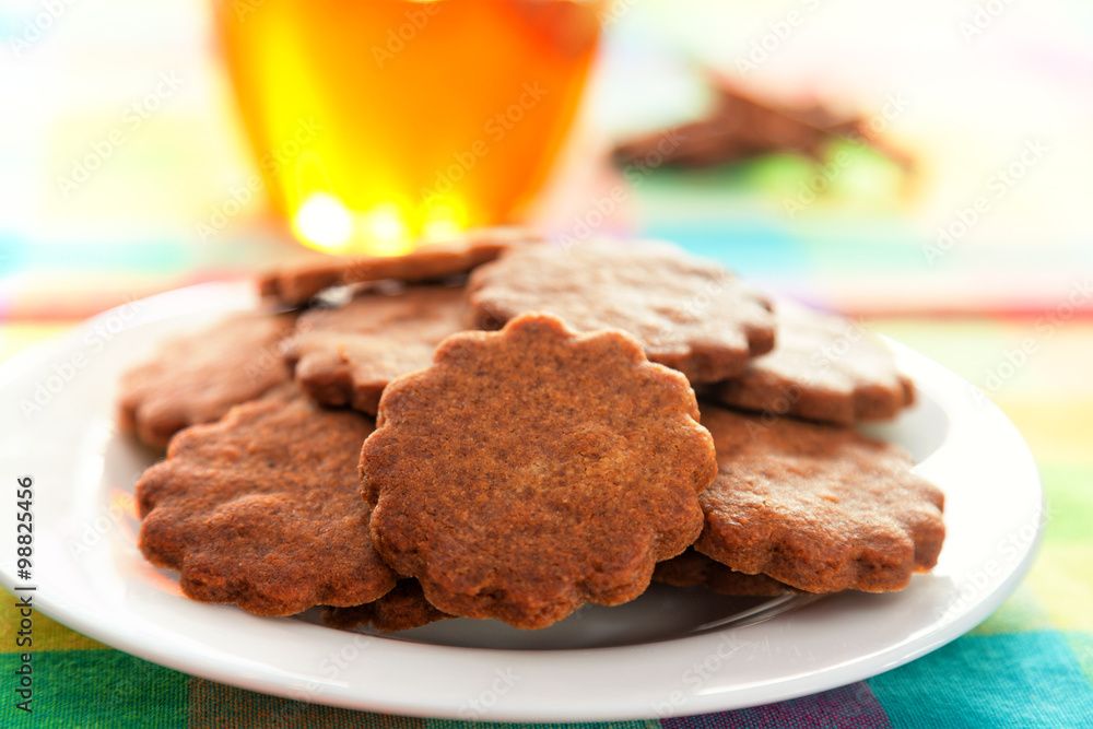 Honey cookies with cinnamon