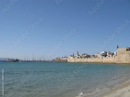 Вид на порт города Акко. Израиль