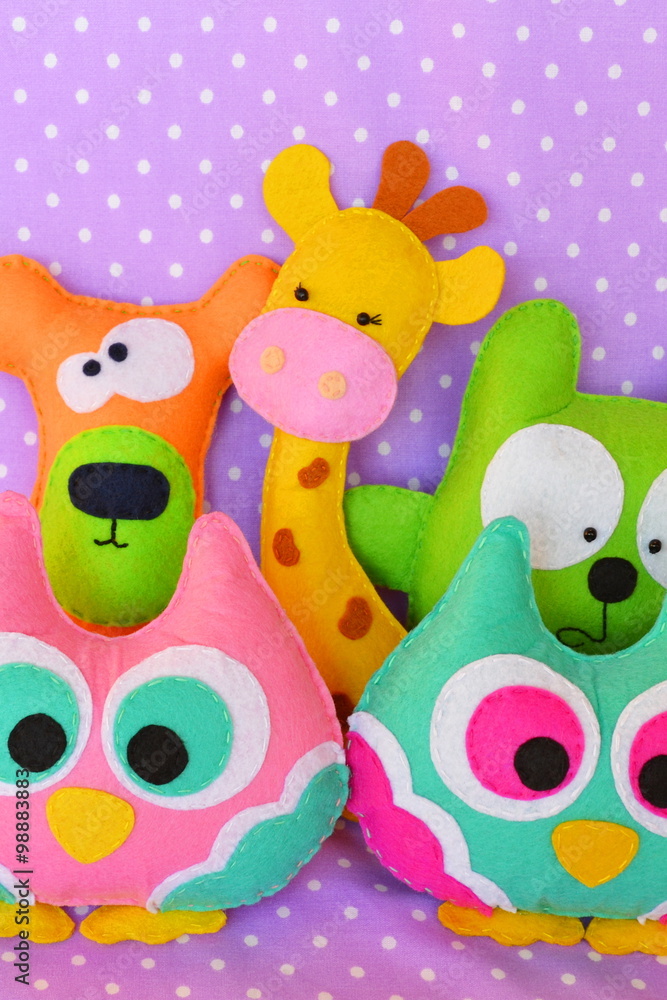 Crafts out of felt - felt handmade toy owl, bear, cat, giraffe Crafts out of felt - felt handmade toy owl, bear, cat, giraffe
