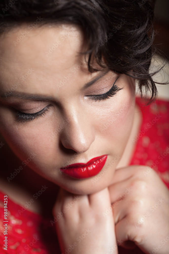 Red retro make-up Red retro make-up