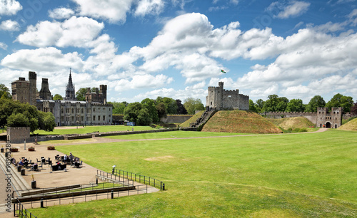 Cardiff Castle und Herrenhaus, Wales  photo