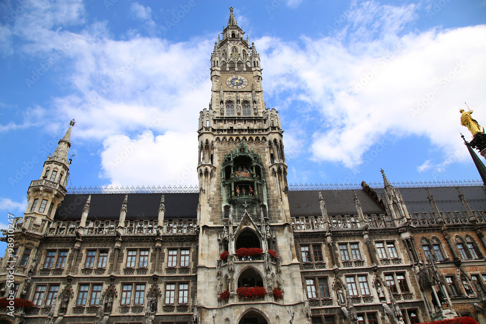 Town Hall (Rathaus) in Marienplatz, Munich, Germany