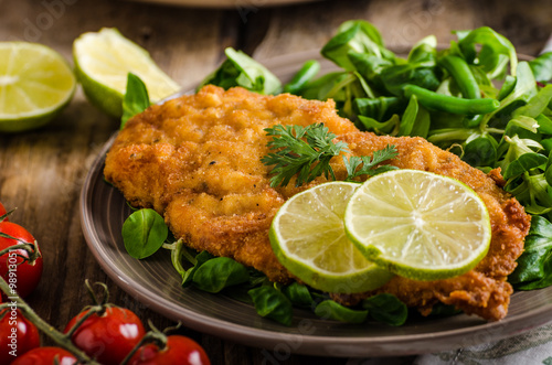 Photos True Viennese schnitzel