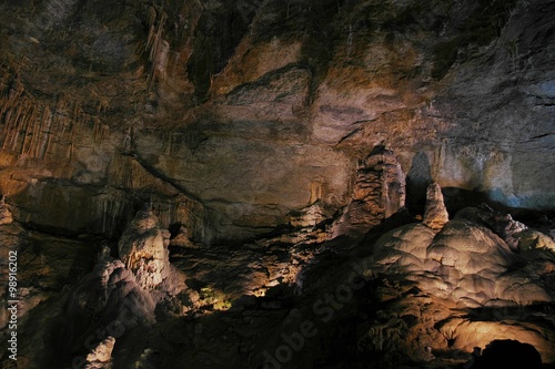 Grotte © MARC MEINAU