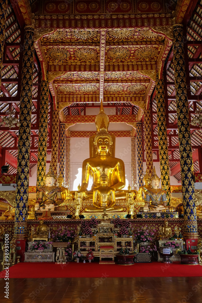 golden buddha statue in wat suan dok temple, chiang mai, thailan