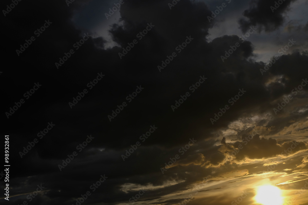 Obraz premium black cloud on sunset dramatic dark sky background