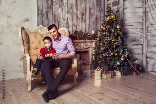 father and the son in the new year interior © EdNurg