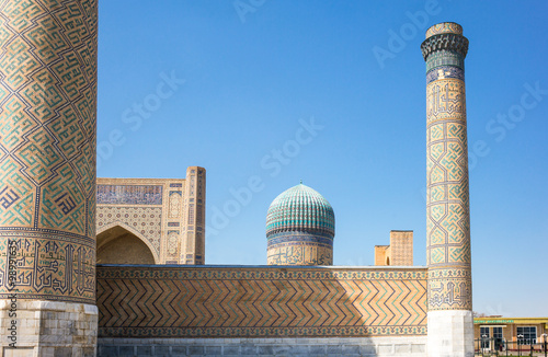 Uzbekistan, Samarkand, view of the Bibi Khanim mosque