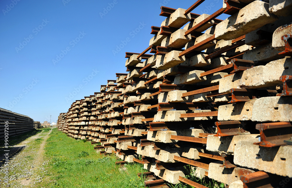 Fotografie Concrete sleepers, obsolete railway material