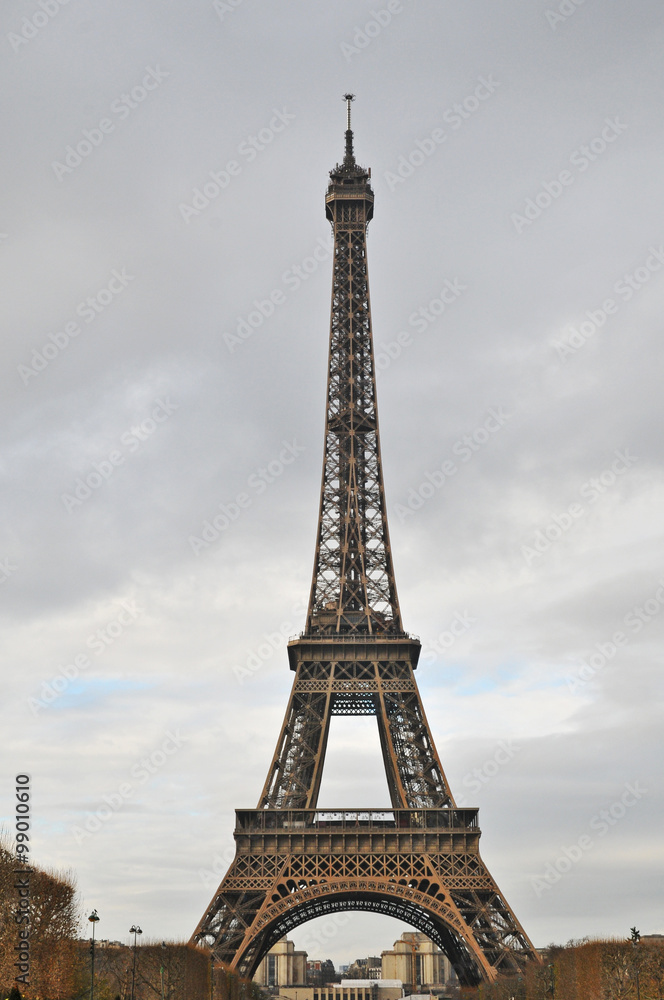 Parigi, la Tour Eiffel in Autunno