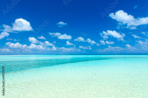 Fototapeta Naklejka Na Ścianę i Meble -  beach with  Maldives