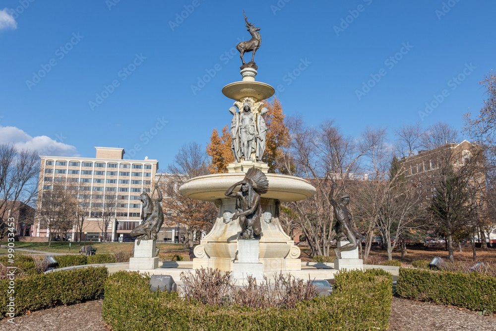 Fototapeta premium The Corning Memorial Fountain in Bushnell Park, Hartford CT.