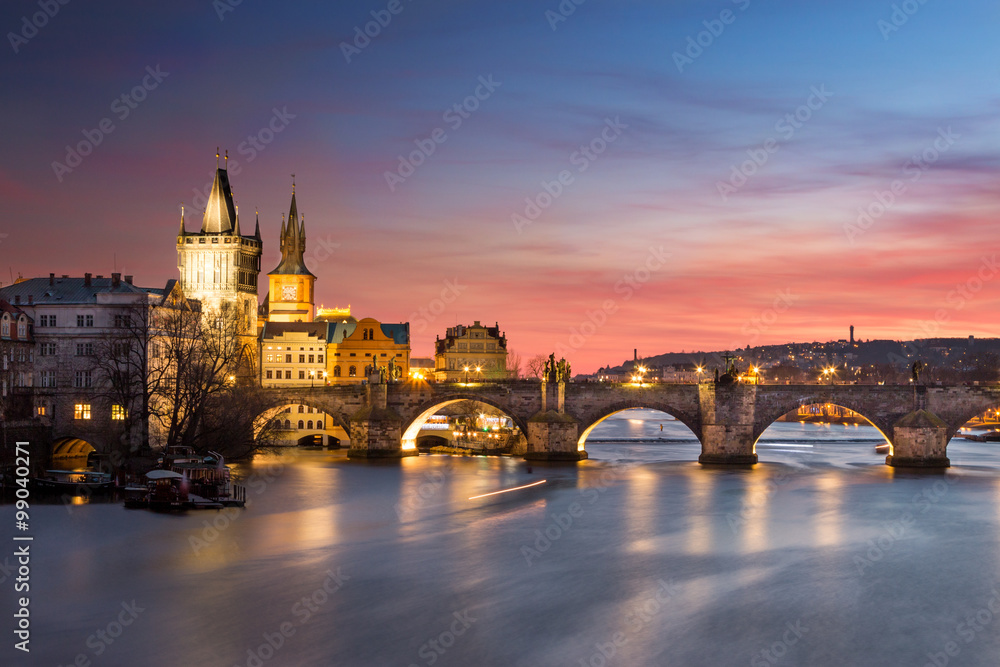 Charles Bridge_Prague_Vltava river 