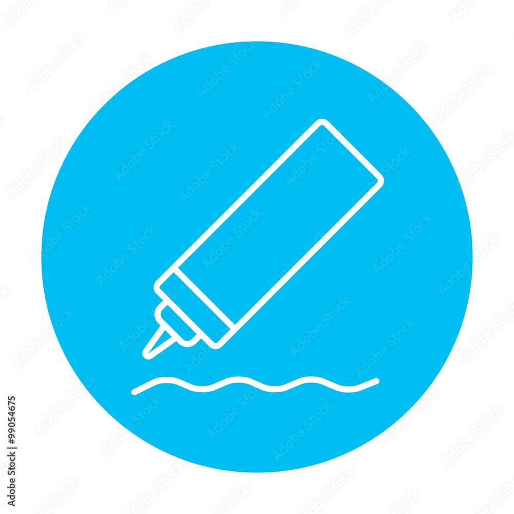 Sauce bottle line icon.