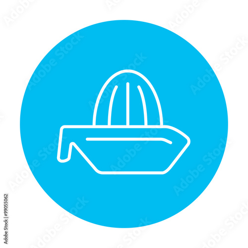 Lemon squeezer line icon.