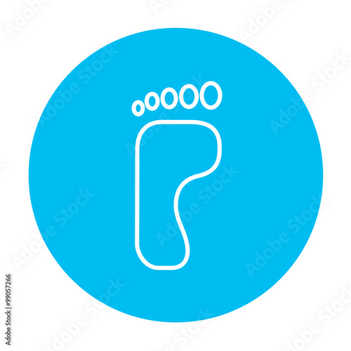 Footprint line icon.