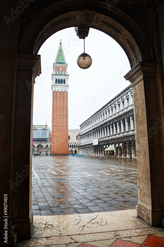 Obraz na płótnie San Marco square in Venice, Italy early w salonie