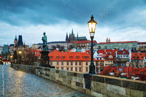 Obraz na płótnie Overview of Prague with St Vitus Cathedral w salonie