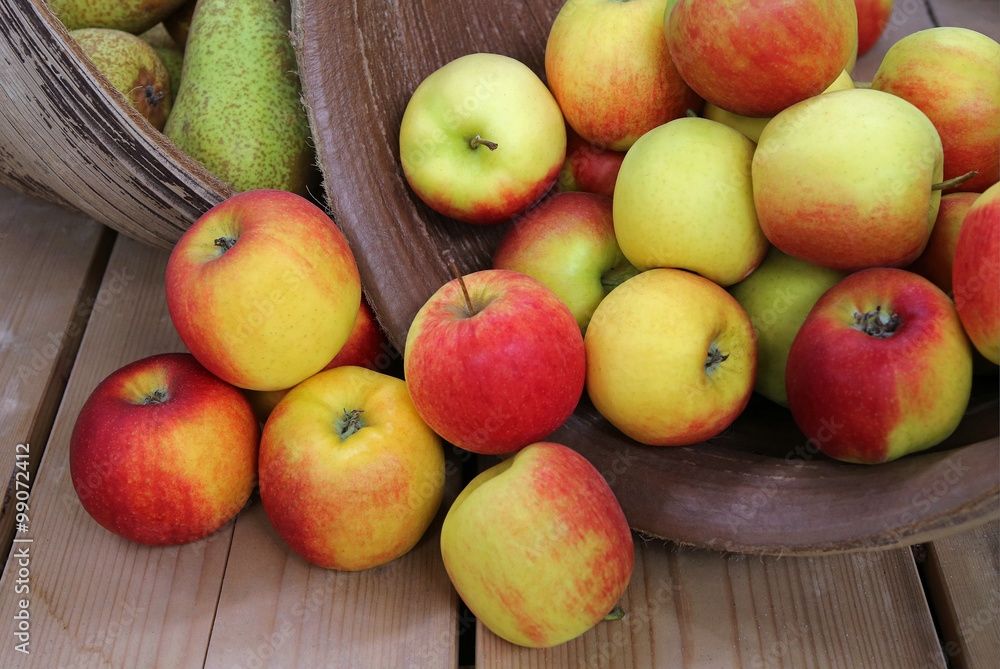 Stillleben mit Äpfeln