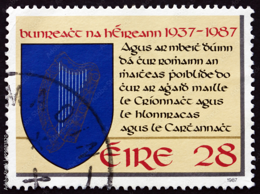 Obraz premium Postage stamp Ireland 1987 Harp in Shield