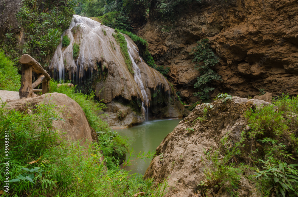 Fototapeta premium Ko Luang Water fall