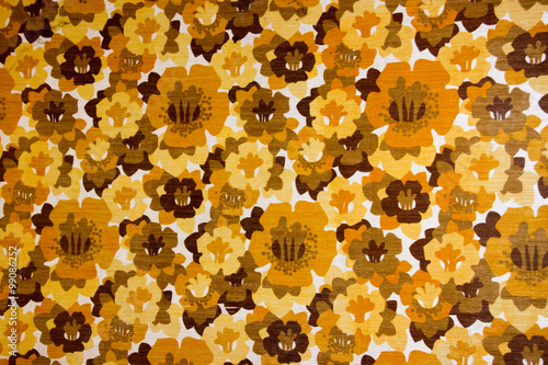 Tapete im Plattenbau