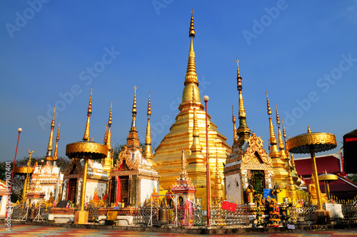 Wat Phra Boromthat (Buddhist Temple) photo