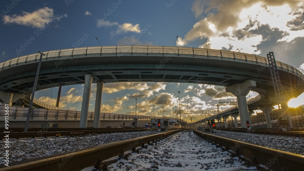 Obraz premium cross of railroad and highway