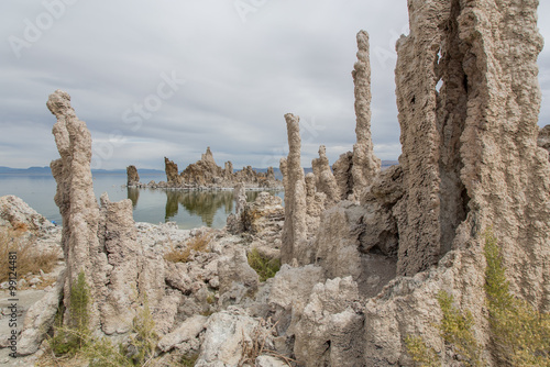 Mono Lake, Lavadome, Kalktuff photo