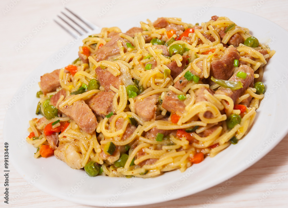 pasta with meat and vegetables mix