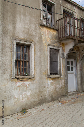 Fototapeta Naklejka Na Ścianę i Meble -  deserted vintage house close up
