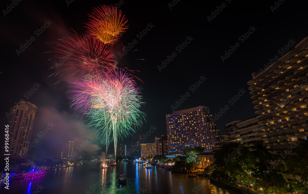 firework in bangkok new year 2016