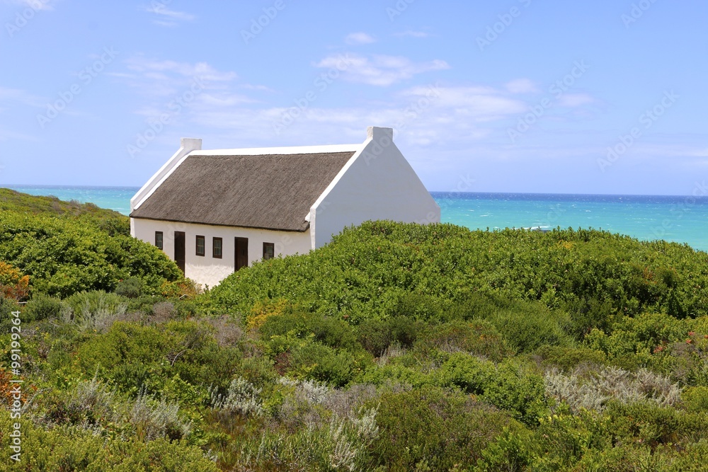 Haus mit Reetdach in den Dünen Haus mit Reetdach in den Dünen