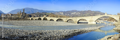 Bobbio e il Ponte Vecchio photo