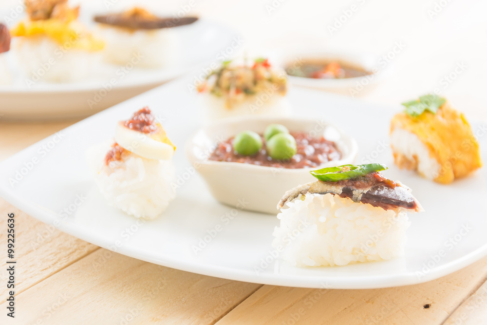 Fried Mackerel with Shrimp Paste Sauce Sushi Fried Mackerel with Shrimp Paste Sauce Sushi